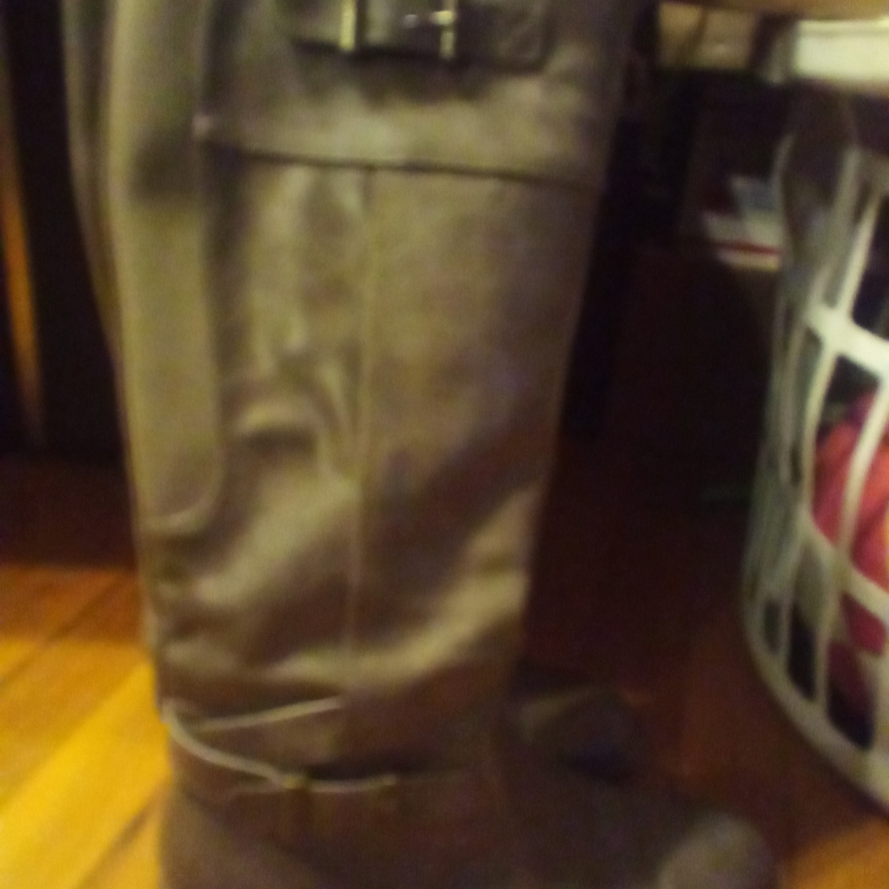 Boots - Picture 5 of 6